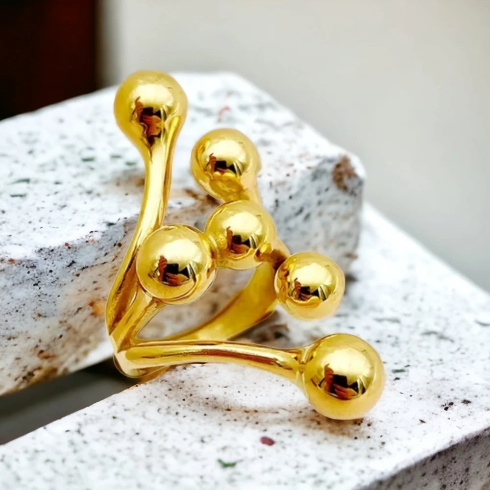 ๐๏ธ 18K Gold Plated Stainless Steel Exclusive Design Ring - Picture 1 of 7